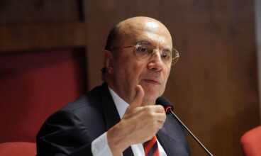 Governo poderá adotar aumento pontual de impostos, diz Meirelles