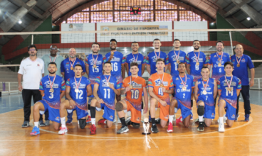 Equipe de voleibol masculina vence Jogos Regionais