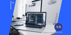 Ambiente de escritório moderno com um notebook em primeiro plano exibindo linhas de código de programação, representando a integração da Inteligência Artificial no mercado de trabalho e o suporte tecnológico para equipes e lideranças.