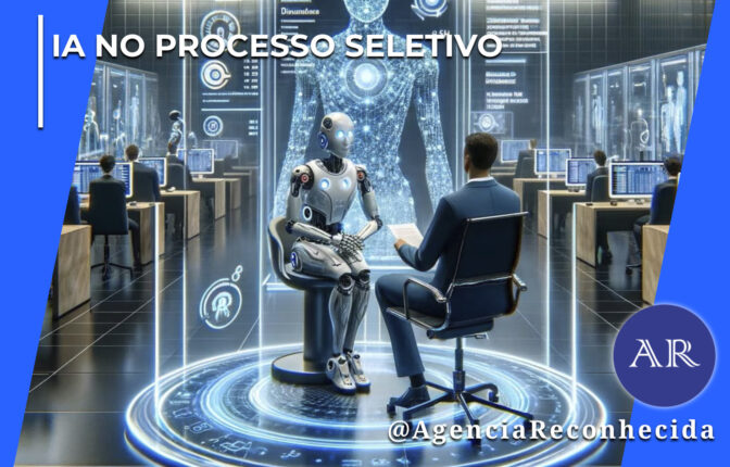 Ilustração digital de um homem de terno visto de costas, sentado em uma cadeira de escritório, realizando uma entrevista de emprego de frente para um robô humanoide branco e cinza. Ambos estão cercados por um círculo azul brilhante no chão de uma sala tecnológica com telas transparentes exibindo gráficos e silhuetas de dados. Ao fundo, outras pessoas trabalham em computadores. No topo esquerdo, destaca-se o texto "IA no Processo Seletivo" e, no canto inferior direito, o logotipo redondo azul com as letras "AR" e o texto @AgenciaReconhecida.