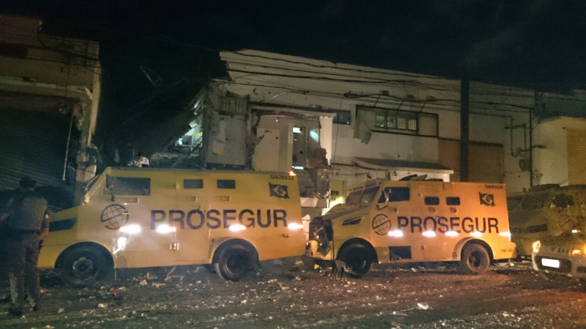 Ataque a transportadora de valores assusta moradores de Ribeirão Preto.