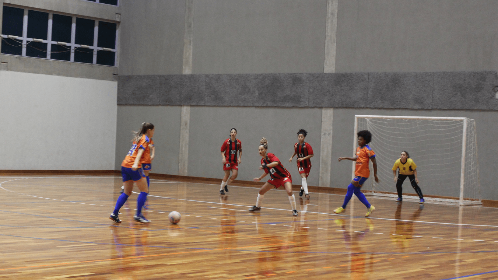 Futsal feminino de Bebedouro vence Barretos por 7 x 0